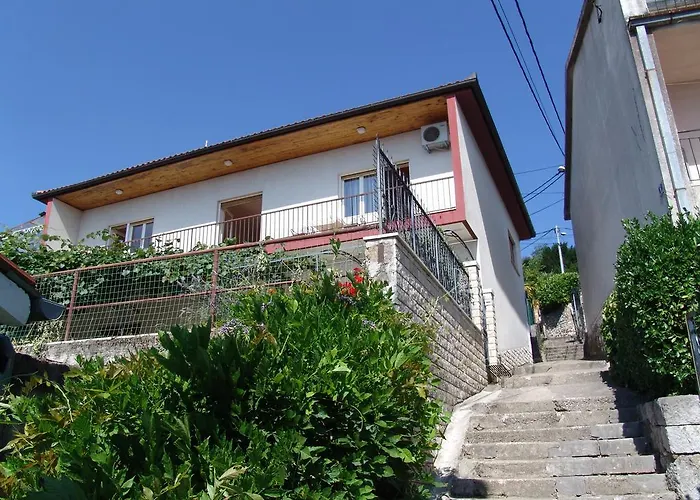 Anamarija Apartamento *