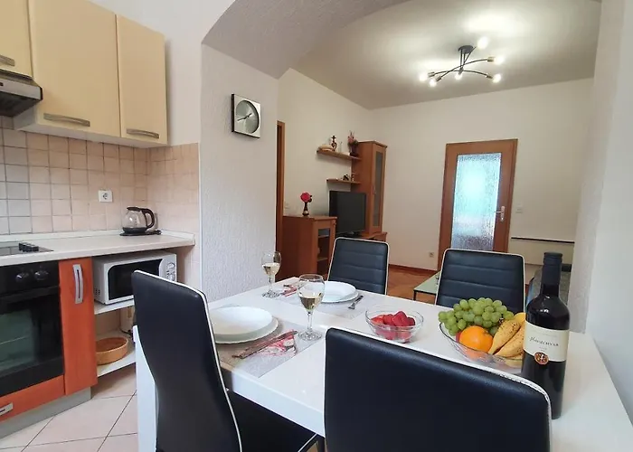 Apartamento Anamarija